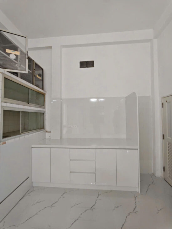 Cho thuê nhà 7 triệu 2 phòng ngủ gần Vincom Hùng Vương