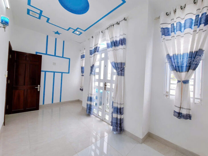 NHÀ MỚI ĐẸP – HOÀN CÔNG – NẰM KẾ ĐẠI HỌC CN