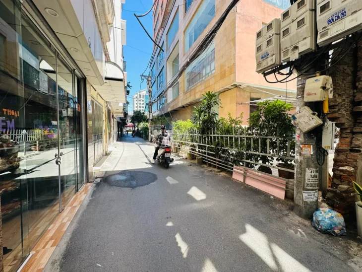 Bán nhà Trần Phú, Hà Đông, ngõ thông Ô tô Tránh, 2 mặt thoáng 60mx4 tầng, 15,5 tỷ.