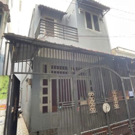 Giảm 1.05 tỷ! Nhà 2 tầng 68m2, Vuông – Trường Chinh Q12
