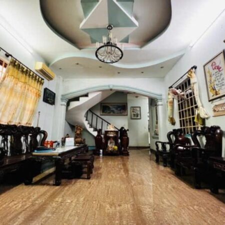 Giảm sốc 1.2 tỷ! Nhà MT 3 tầng 200m2, Nở hậu – Dương Công Khi HM