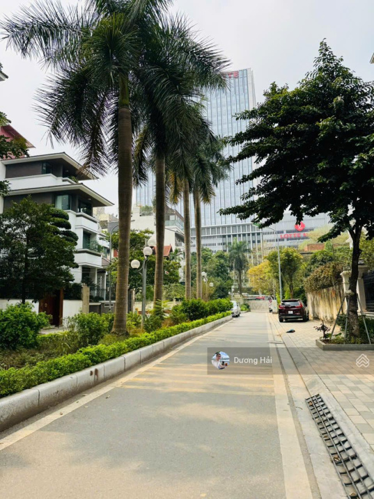 Bán nhà Vườn Đào Tây Hồ DT 110m – 8 Tầng – Ô tô Công Viên Vườn Hoa Gần Hồ Tây Ở Ngay