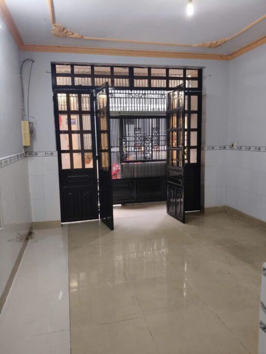 Bán gấp! Nhà Vuông 2 mặt hẻm DTSD 61m2 – Nguyễn Ảnh Thủ Q12