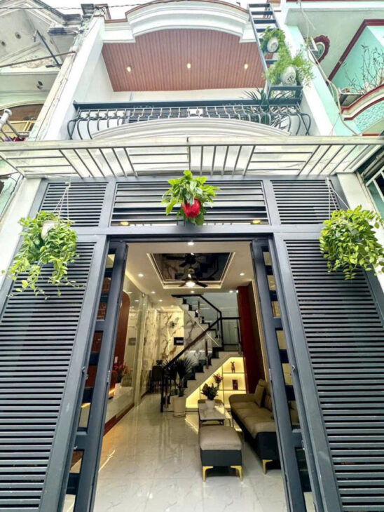 Nhà mới 2 tầng 32m2, Vuông – Phan Huy Ích QV