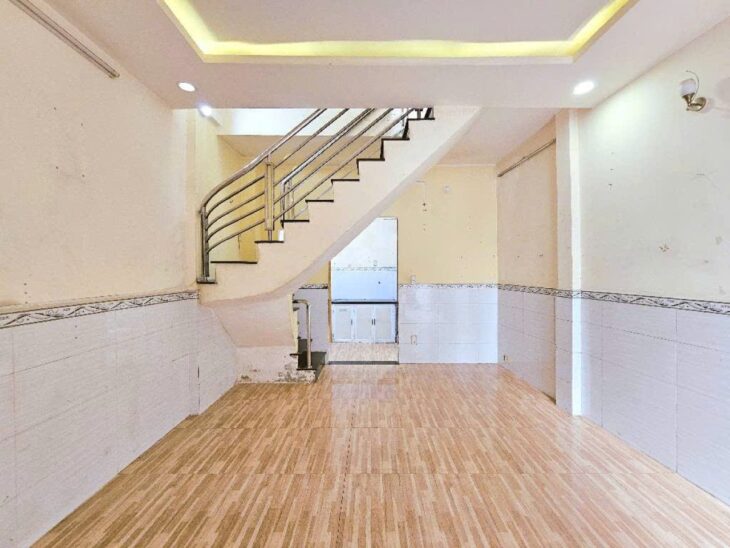 Nhà Vuông 2 tầng 28m2 – Nguyễn Văn Công QV