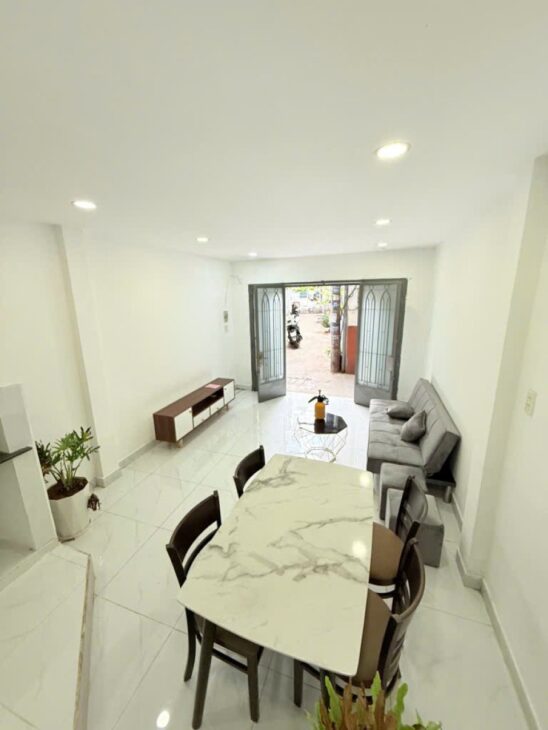 Nhà mới 2 tầng 28m2 – Xô Viết Nghệ Tĩnh BT
