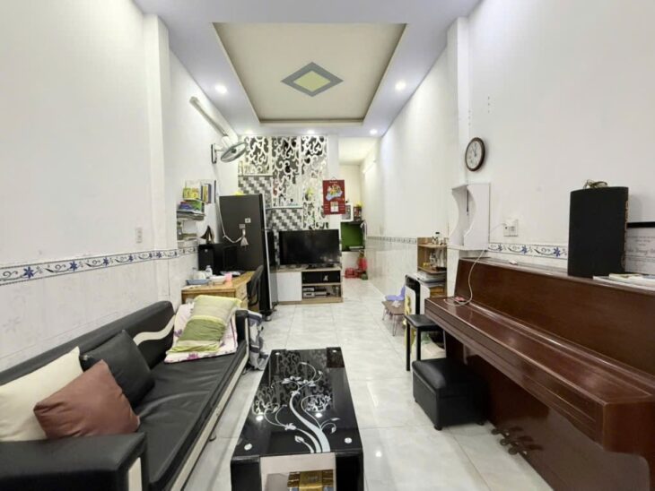 Nhà Vuông 2 tầng Hẻm xe hơi 30m2 – Đường Số 3 QV