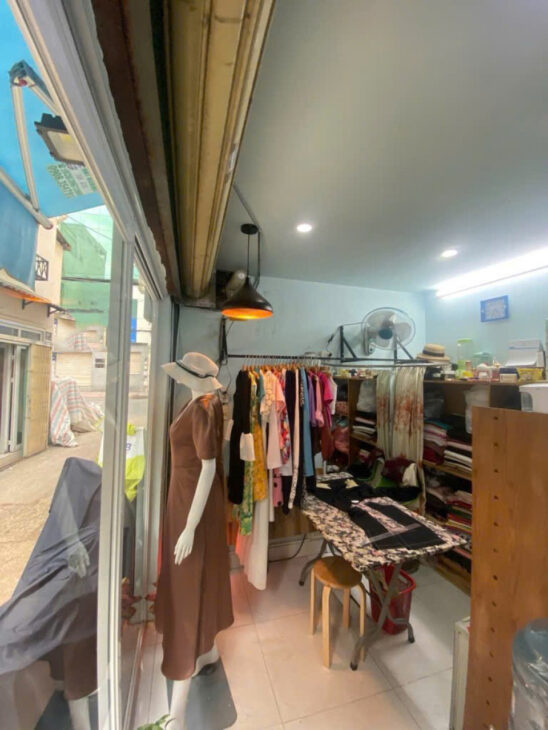 Giảm 510tr! Nhà mặt tiền Kinh doanh 2 tầng 11m2, Vuông – Huỳnh Văn Bánh PN