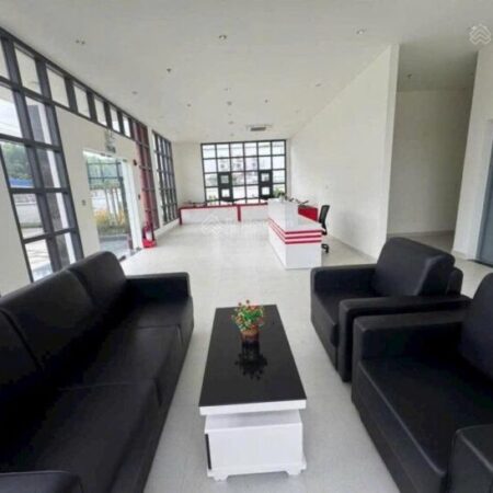 Cần cho thuê gấp nhà xưởng diện tích 2.200m2 tại KCN Nhơn Trạch 3. Giá thuê 119.000/m2/tháng