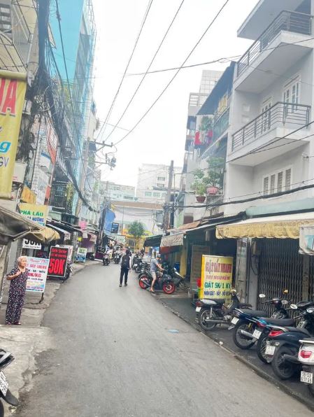 Nhà mặt tiền Thống Nhất, Gò Vấp ngang 4, dài 13, 5 tầng, chỉ hơn 7 tỷ