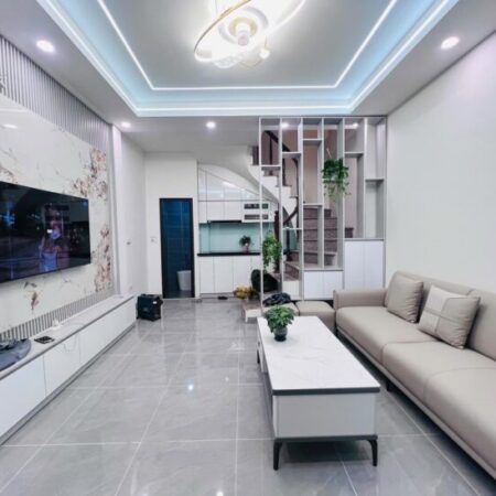 BÁN NHÀ HỒ TÙNG MẬU CẦU GIẤY GẦN PHỐ NGÕ NÔNG NHÀ ĐẸP FULL NỘI THẤT 5 TẦNG 7,5 TỶ