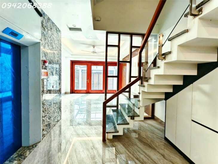 bán nhà ngõ 103 Lý Sơn, Ngọc Thụy, Long Biên, DT106m x 6T mt5,2m gara 2 oto, kinh doanh văn phòng