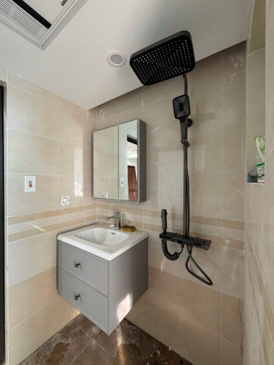 Nhà tôi cho thuê nhà mới, lô góc, 115m2_ 4T; vỉa hè, Phố Giảng Võ-46 Tr