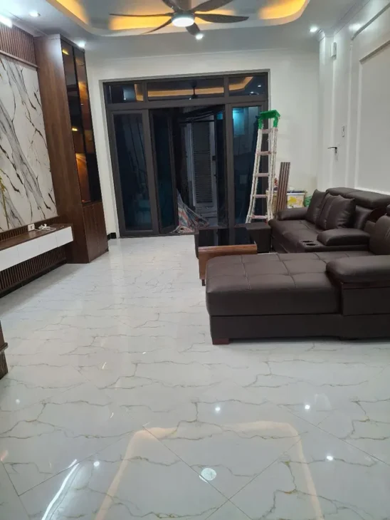 Bán nhà mặt phố Cầu Am, Hà Đông. DT 45m2 x 5 tầng, 3PN, SĐCC, giá 8 tỷ.