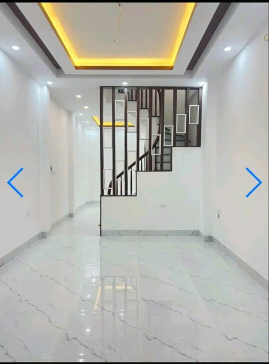 BÁN GẤP NHÀ Ở VŨ HỮU THANH XUÂN GIÁ CHITR 8.35 TỶ