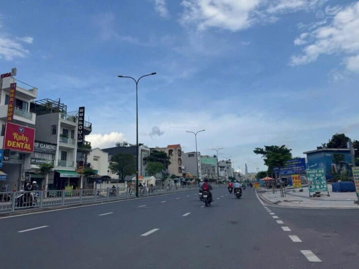 Bán nhà Cityland P10(ngay Lottle).Dt:5x20m.Giá:19.5 tỷ TL.Hđt:40tr/th.Hầm 4 lầu