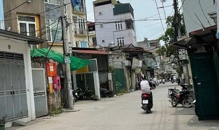 Hiếm Bán Nhà Giải Phóng – Mặt Ngõ Ô Tô Tránh, 4 Tầng Kiên Cố – Chỉ 3.9 Tỷ, Sổ Đỏ Sẵn!