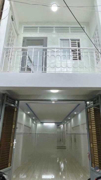 Nhà 5,5 triêụ 3 phòng ngủ gần chợ Trần Việt Châu