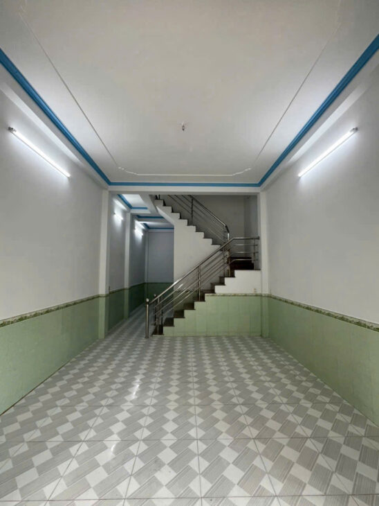 Nhà 8 triệu 4 phòng ngủ gần Chợ An Khánh