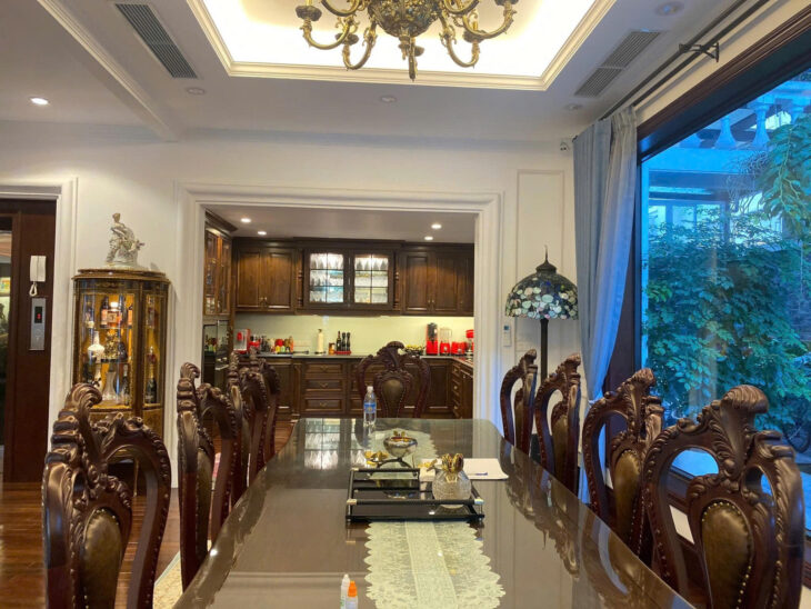 BÁN BIỆT THỰ CIPUTRA, TÂY HỒ – LÔ GÓC 305M x 4T THANG MÁY – MT 17M – MẶT ĐƯỜNG ĐÔI – GIÁ 123 TỶ