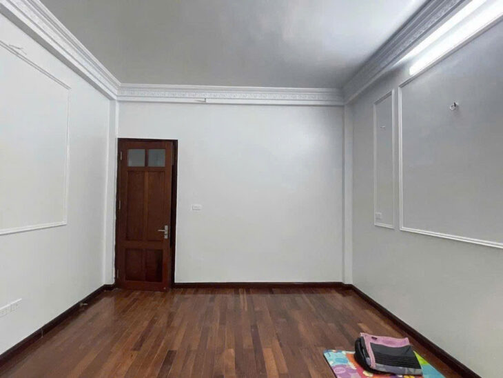 BÁN NHÀ PHỐ THÁI HÀ – Ô TÔ TRÁNH – 30M RA PHỐ – KD ĐỈNH – 50 M2 – GIÁ 20,9 TỶ