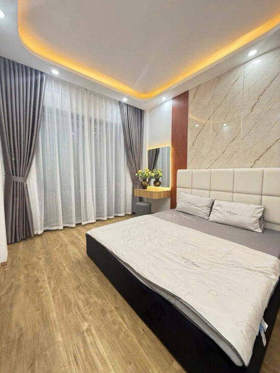 MẶT NGÕ NGUYỄN PHÚC LAI – 20m RA PHỐ Diện Tích 40m2 5 tầng m 3.3m Giá 13.2 tỷ