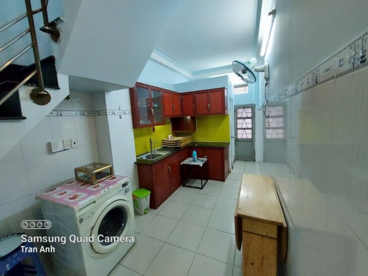 Bán nhà riêng Q3 giáp Q1 – 34m2 – 4 tầng – 4PN(full nội thất) chỉ 5.4T
