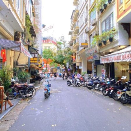 TÒA APARTMENT 10 TẦNG – MẶT PHỐ HÀNG HÀNH – SÁT HỒ GƯƠM – PHỐ CỔ HIẾM CÓ