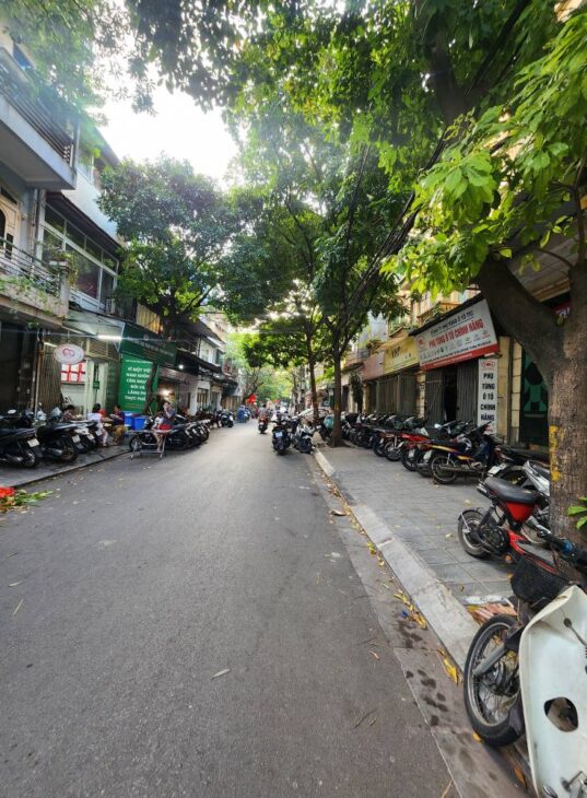 MẶT PHỐ LẠC NGHIỆP – CĂN GÓC 2 MẶT TIỀN – VIEW HỒ – GIÁ DƯỚI 30 TỶ – LỢI THẾ VÀNG CHO KINH DOANH –