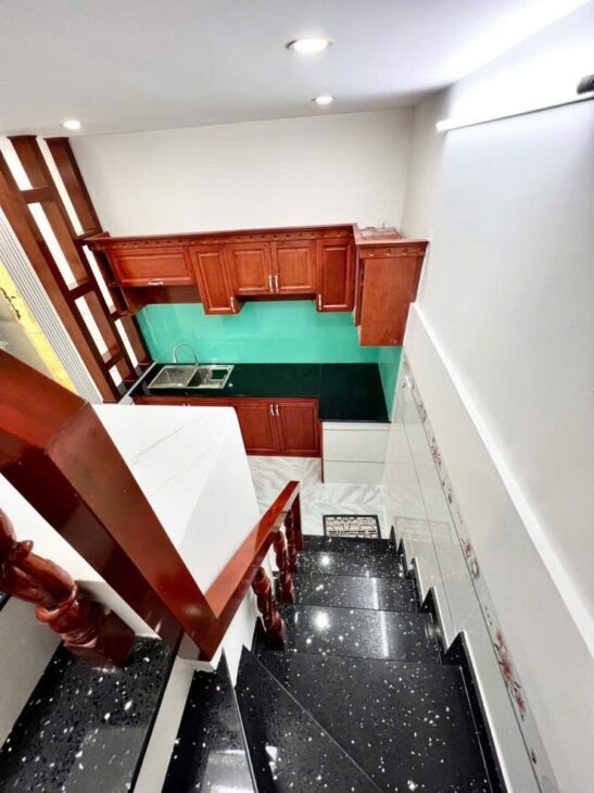 Gấp bán nhà 2 tầng ở ngay, full nội thất – 4×10, Đường Vườn Lài, HXH nhỉnh 5 tỷ