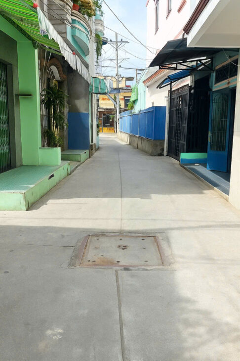 Nhà dưới 2 tỷ: 30m2 Sổ riêng 2 tầng, không QH LG, hẻm 4m sát mặt tiền trung tâm Q11. VŨ 0933910039