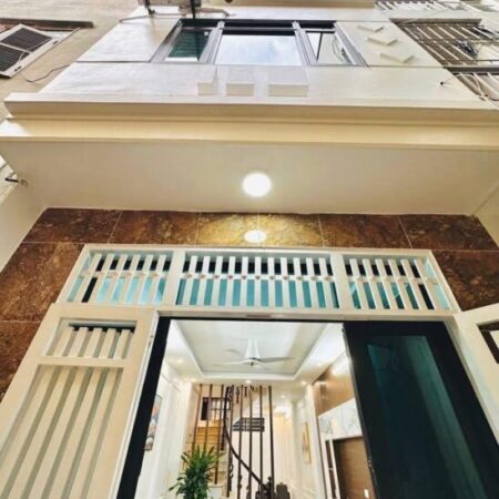 BÁN NHÀ XUÂN LA, GẦN HỒ TÂY 36M² × 5 TẦNG, LÔ GÓC, NGÕ NÔNG RỘNG, NỘI THẤT XỊN, GIÁ 8 TỶ