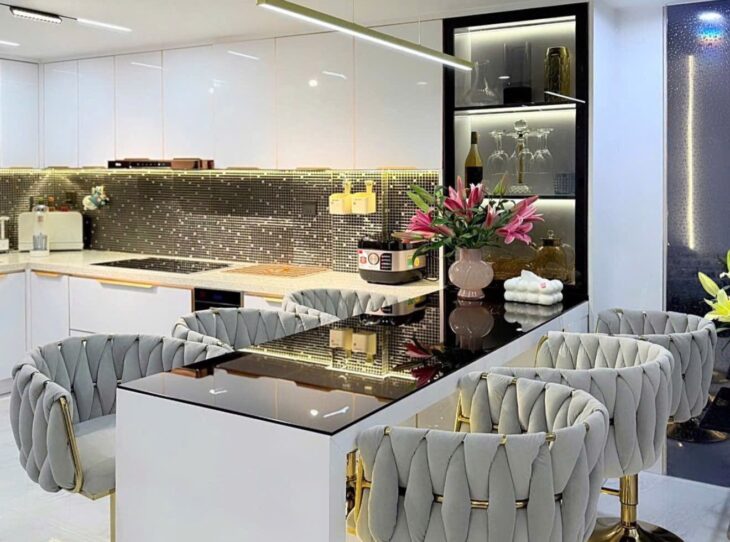 Bán đất tặng nhà 4 tầng gần mặt phố Phú Xá, Phú Thượng, 180m2, MT 10, 23,9 tỷ