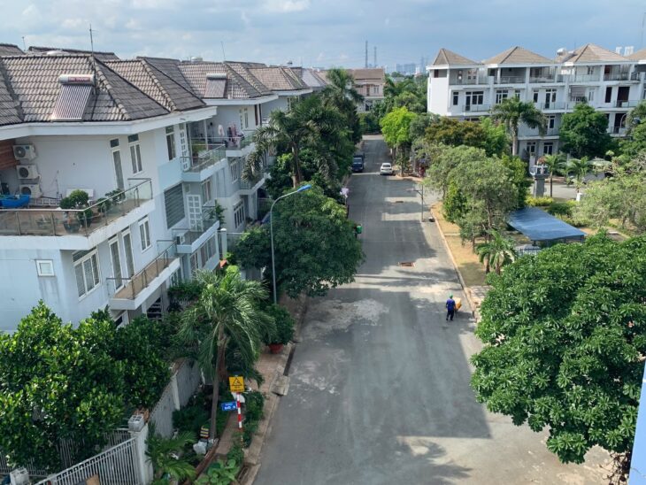 Nhà 4 tầng 100m2 KDC Compound Bv 24/24, View sông, view hồ, full Nt,sát Q7,Q8,Giá chỉ 7ty3