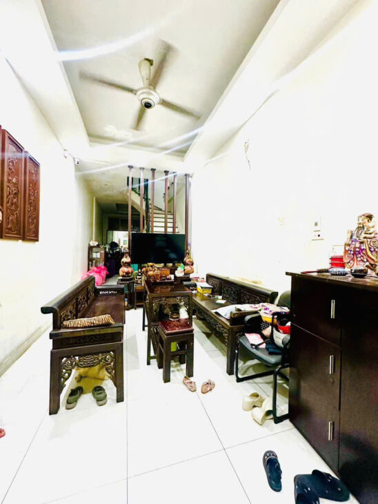 Tứ Liên ngõ nông vài bước ra phố – dân xây – sổ hoa hậu – 70m giá chỉ 15 tỷ