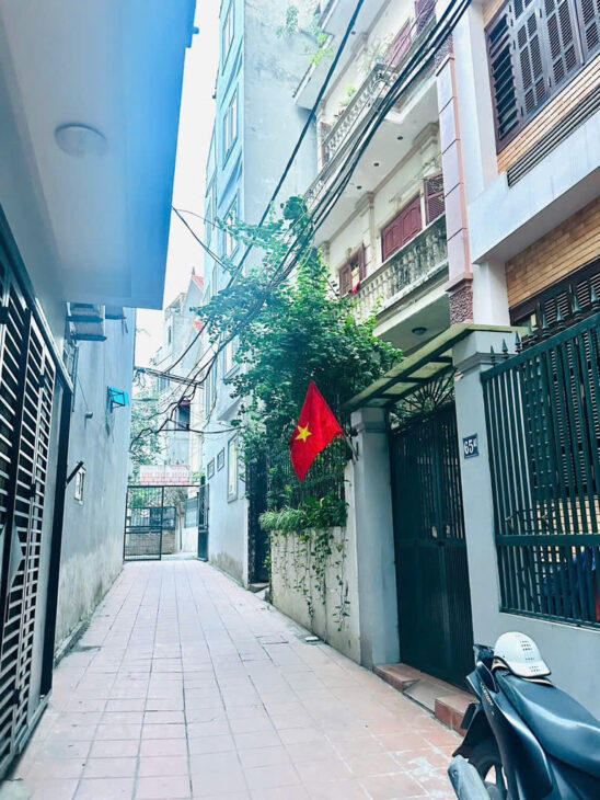 Tứ Liên ngõ nông vài bước ra phố – dân xây – sổ hoa hậu – 70m giá chỉ 15 tỷ