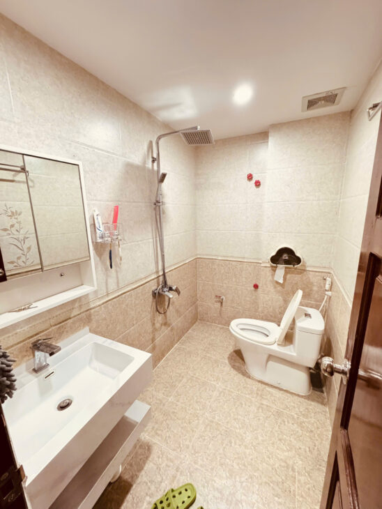 🌟 Mặt phố quận Đống Đa – 5 tầng lô góc – Kinh doanh sầm uất – Giá chỉ 10.2 tỷ! lh 0326 213 286