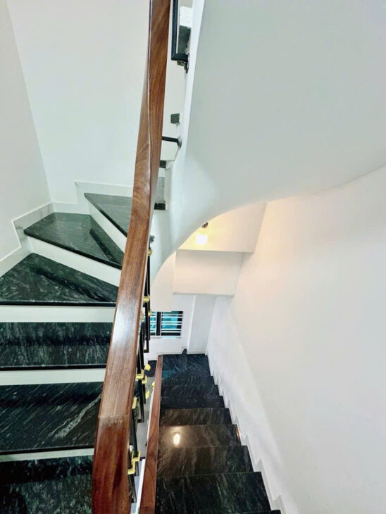 NHÀ PHÂN LÔ AN DƯƠNG-TÂY HỒ – KINH DOANH – NGÕ OTO THÔNG – 6 TẦNG THANG MÁY GIÁ 15 TỶ