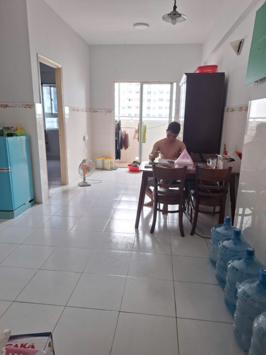 Bán căn hộ 2PN, Giá 950tr bao hết thuế phí sổ tại HQC Plaza, Hoàng Quân, Bình Chánh. Lh 0986647779