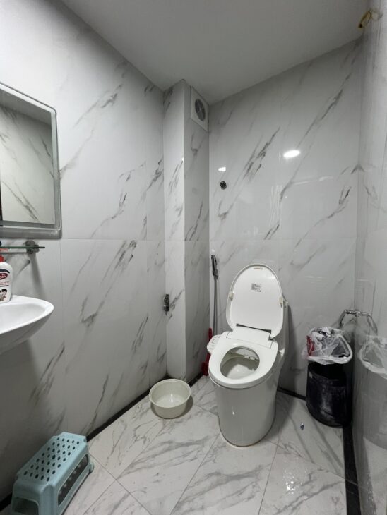 Bán Toà Building Lê Văn Thiêm – Làm Trung Tâm Tiếng Anh, Phòng Khám – Vỉa Hè Rộng