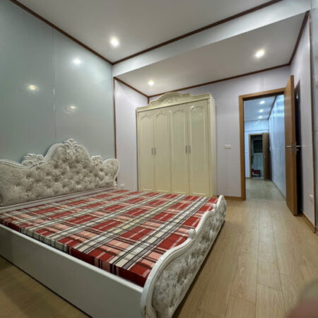 BÁN NHÀ TẬP THỂ THÁI THỊNH ĐỐNG ĐA – 50M 2 NGỦ Ô TÔ ĐỖ CỔNG – NHÀ ĐẸP FULL NỘI THẤT Ở NGAY – LH