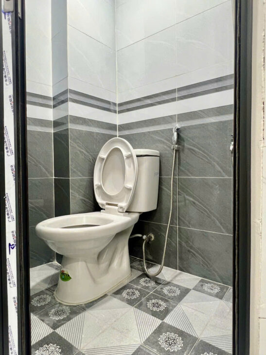 SÁT MẶT TIỀN KHÁNH HỘI Q4 HƠN 2 TỶ