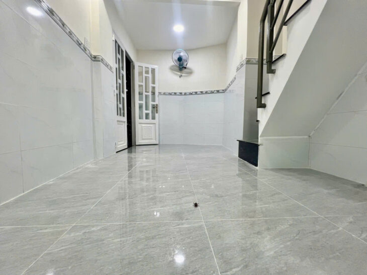 SÁT MẶT TIỀN KHÁNH HỘI Q4 HƠN 2 TỶ