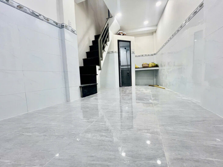SÁT MẶT TIỀN KHÁNH HỘI Q4 HƠN 2 TỶ