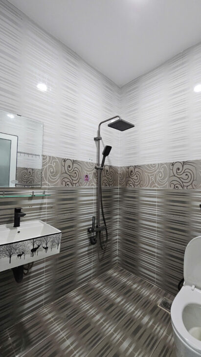 SÁT MẶT TIỀN XE HƠI KHÁNH HỘI Q4 CÓ 5 TỶ GIẢM LỘC 150 TRIỆU