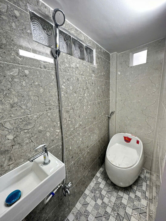 SÁT MẶT TIỀN XE HƠI 20 M 3 TẤM HƠN 1 TỶ