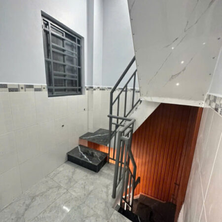 SÁT MẶT TIỀN XE HƠI 20 M 3 TẤM HƠN 1 TỶ