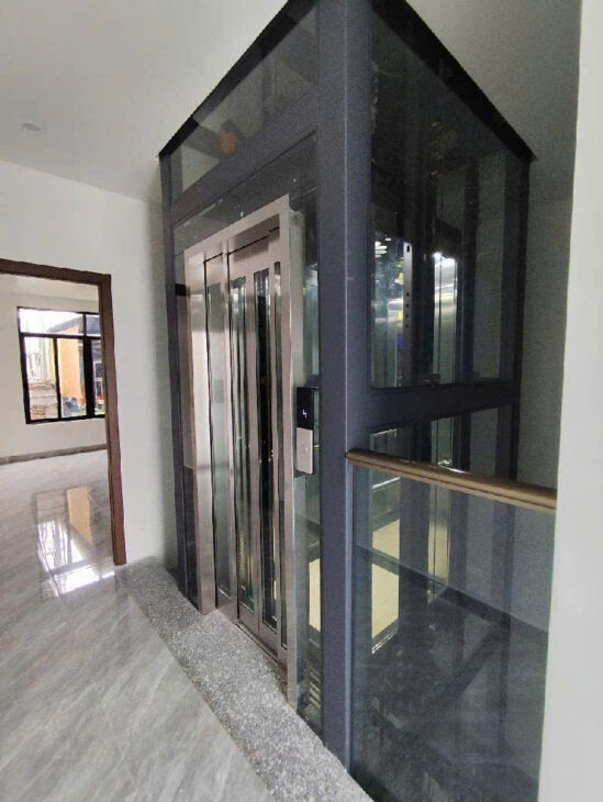 (Hiếm) Nghi Tàm nhà đẹp – thang máy – 2 mặt ngõ thông – thoáng vĩnh viễn – giá chỉ 18 tỷ.