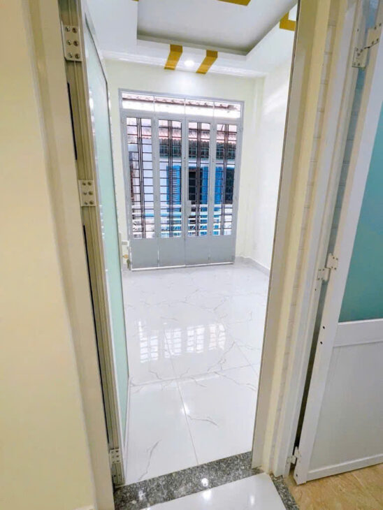 SÁT MẶT TIỀN XE HƠI 10M TRUNG TÂM Q4 DIỆN TÍCH 38 M2 HƠN 3 TỶ NHÀ MỚI