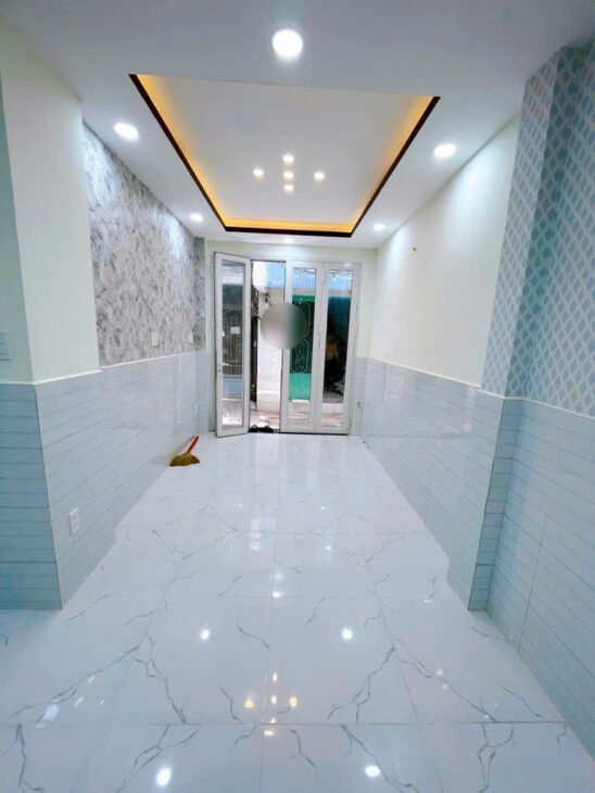 SÁT MẶT TIỀN XE HƠI 10M TRUNG TÂM Q4 DIỆN TÍCH 38 M2 HƠN 3 TỶ NHÀ MỚI